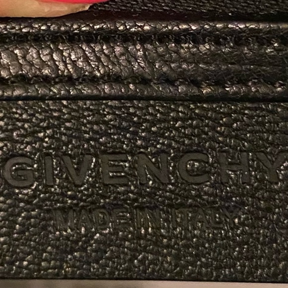 Givenchy Antigona goat leather medium satchel - Picture 9 of 12